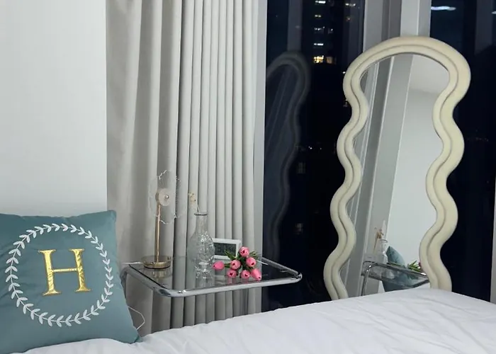 Open1-hongdae, Hapjeong Station 1 Minute, Luxury Style, Panorama River View 6 People, 2room, 3q Bed Apartment