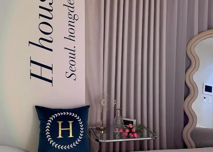 Apartment Open1-hongdae, Hapjeong Station 1 Minute, Luxury Style, Panorama River View 6 People, 2room, 3q Bed Seoul
