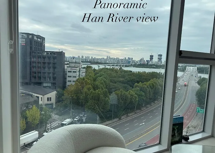 Open1-hongdae, Hapjeong Station 1 Minute, Luxury Style, Panorama River View 6 People, 2room, 3q Bed * Seoul