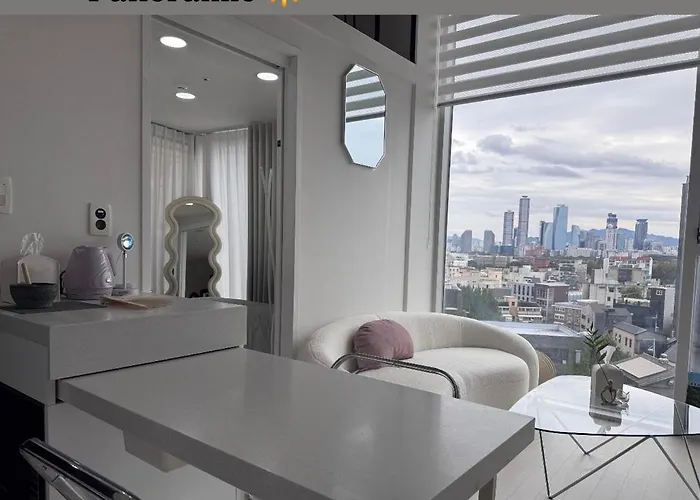 Open1-hongdae, Hapjeong Station 1 Minute, Luxury Style, Panorama River View 6 People, 2room, 3q Bed
