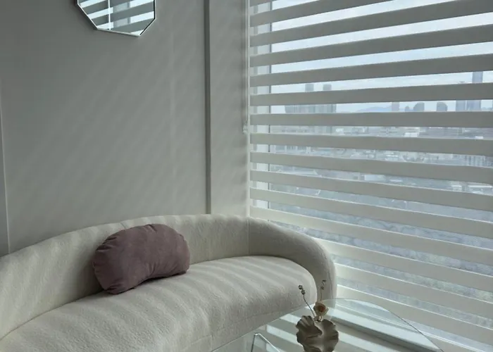 Open1-hongdae, Hapjeong Station 1 Minute, Luxury Style, Panorama River View 6 People, 2room, 3q Bed *