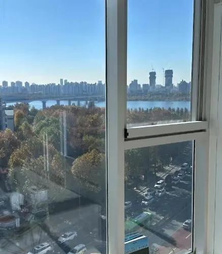 Apartment Open1-hongdae, Hapjeong Station 1 Minute, Luxury Style, Panorama River View 6 People, 2room, 3q Bed